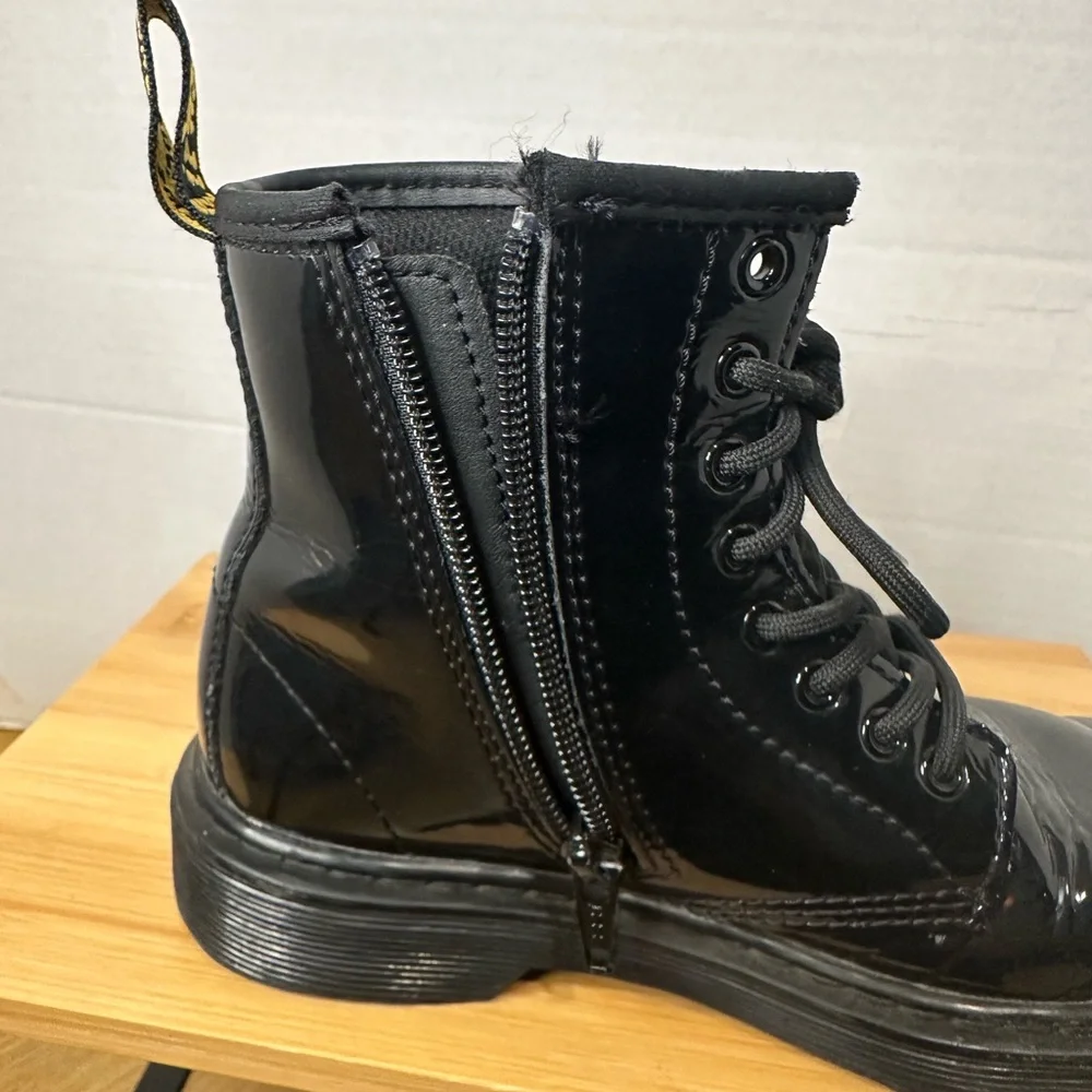Dr. Martens Black Patent Leather Lace-Up & Side Zipper Boots Kids sz 1 US. EU 32